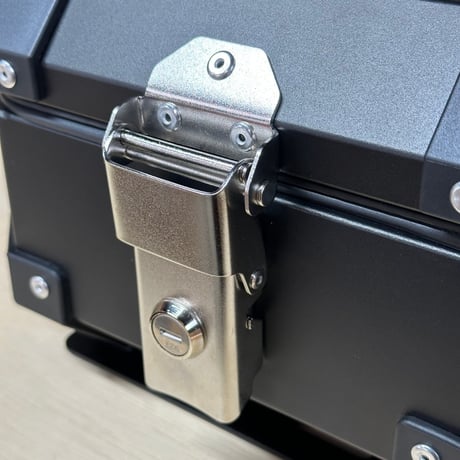 アルミ製汎用トップケース　８L