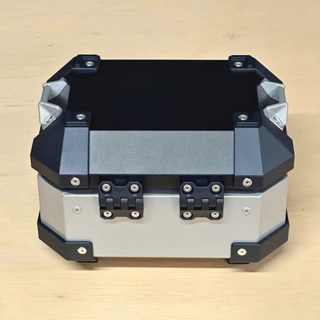 アルミ製汎用トップケース　８L
