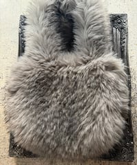 クーポン使用禁止！Coyote ugly fur bag エコペルで完売中 新品未使用です