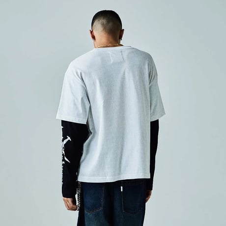 【 Unknown 】Cursive Rhinestone Layered Long Sleeve