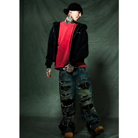 【 SUPPLIER 】Spray Cross Rhinestone Zip Hoodie