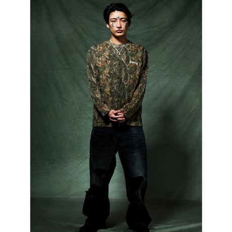 【 SUPPLIER 】Cross Rhinestone Long Sleeve Tee