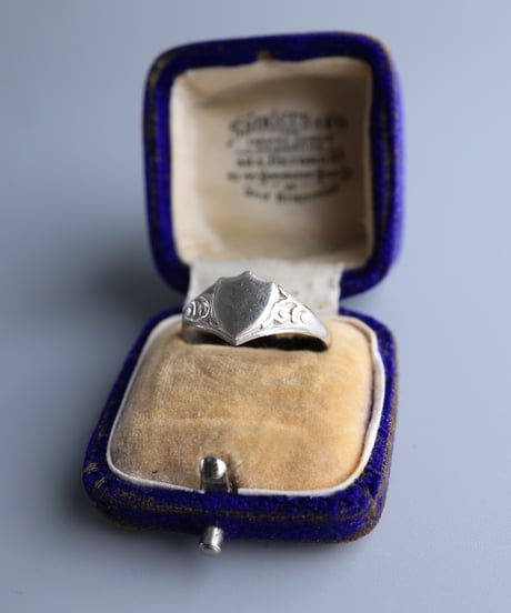 c.1950–70 UK Shield Signet Ring / Silver