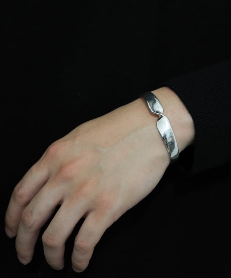 Modernist Twist Cuff Bracelet / Silver 925