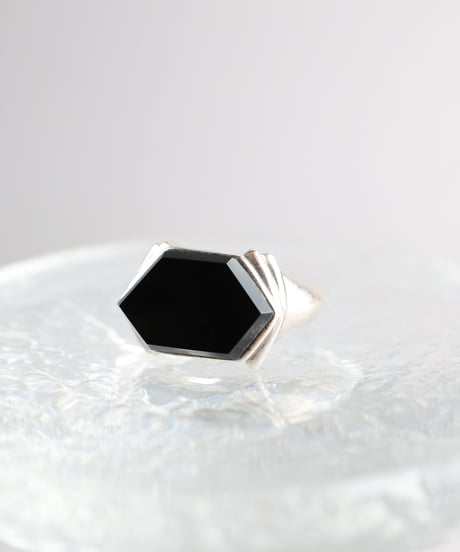 Neo Deco Onyx Ring / Silver 925