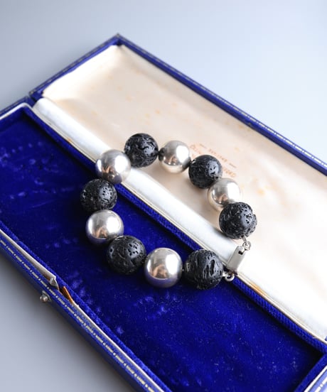 Mexico Lava Stone & Silver Bead Bracelet / Silver 925