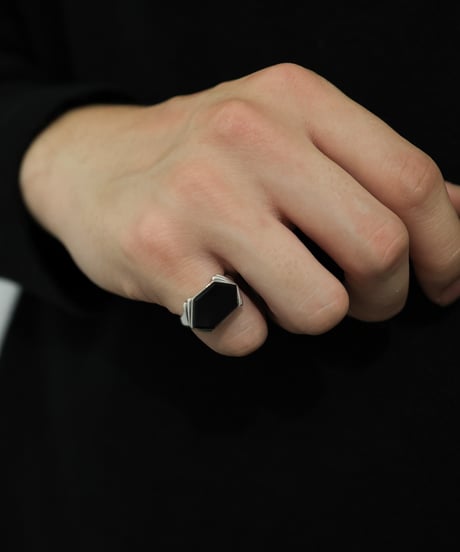 Neo Deco Onyx Ring / Silver 925