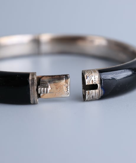 c.1900 Austria-Hungary Black Enamel Bangle by Georg Adam Scheid / Silver 800