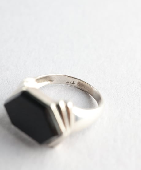 Neo Deco Onyx Ring / Silver 925