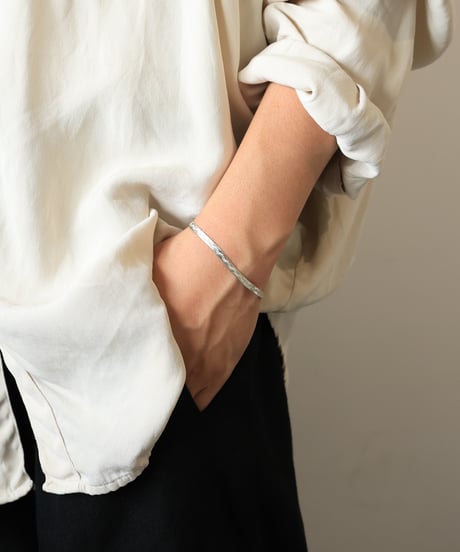 Wave Pattern Herringbone Chain Bracelet / Silver 925