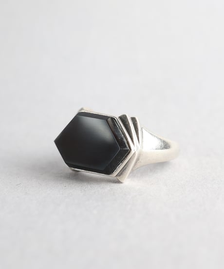 Neo Deco Onyx Ring / Silver 925