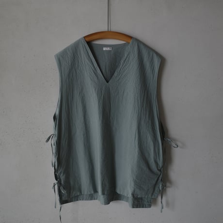 <holk> Vネック サイドリボンベスト　(olive)　1