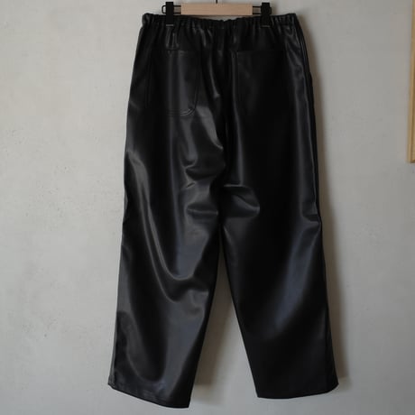 <awasa>フェイクレザーオーバーパンツ