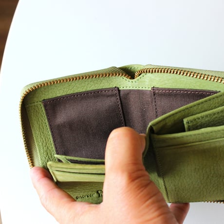MATT round middle wallet　GREEN