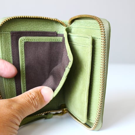 MATT round middle wallet　GREEN