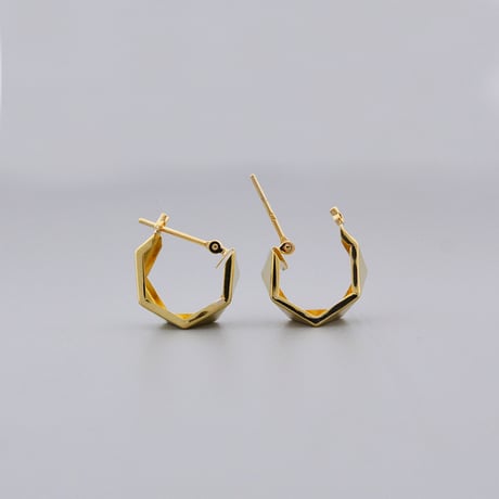 【K18YG】トライアングルカット フープピアス