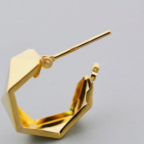 【K18YG】トライアングルカット フープピアス