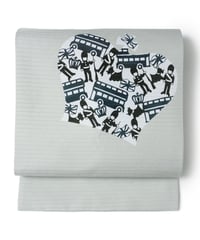 【新品】九寸名古屋帯 夏帯 絽 伊勢型染 ロンドン 蕎麦切色 [90100124]