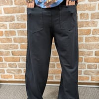 イタリア　サイドヒョウ柄２本ラインワイドパンツ　裾ドロスト付き(¥36800)
