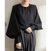「新作」ボリュームスリーブ　ギャザーデザインバックタッグデザイン