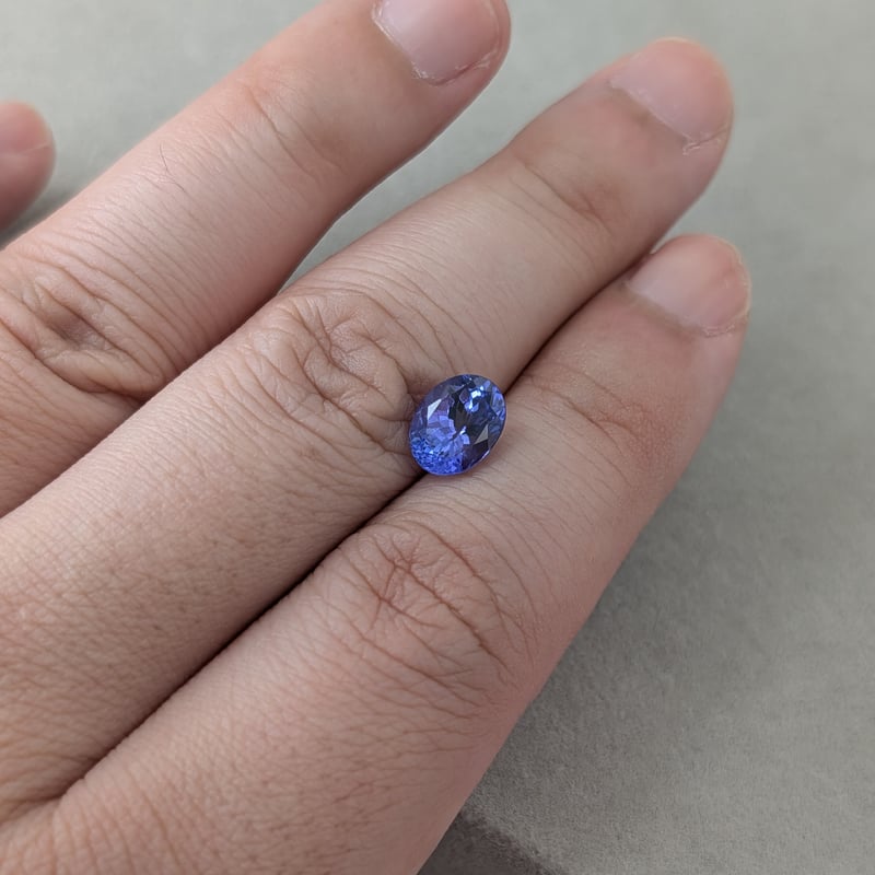 タンザナイト 1.90ct 8.77×6.71㎜ オーバルカット ルース | 鈴木屋