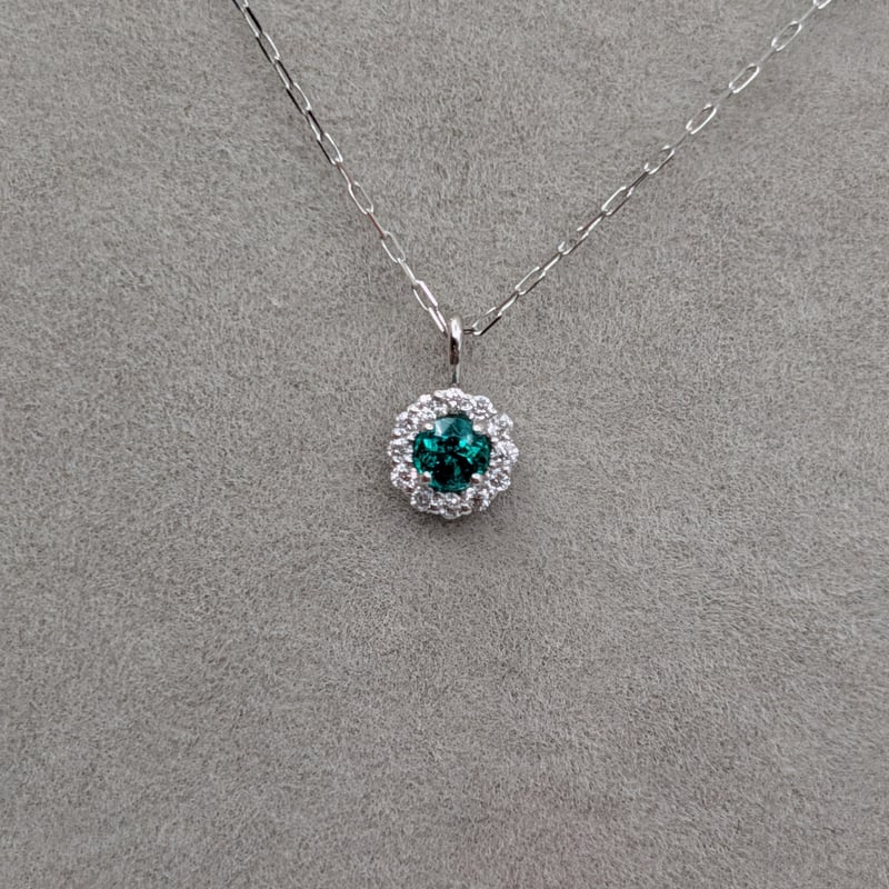 PT900エメラルド 0.05ct ダイヤモンド 0.03ct 37+3cm ネックレス |