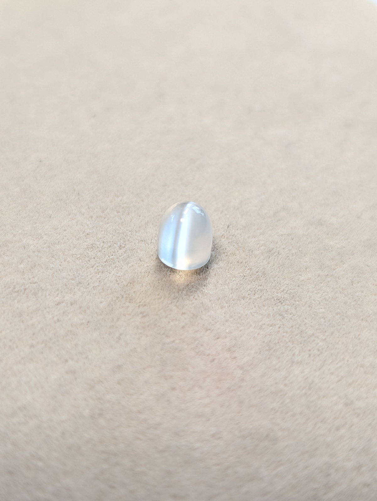 ムーンストーンキャッツアイ 2.31ct 6.42㎜ ハイドームラウンド