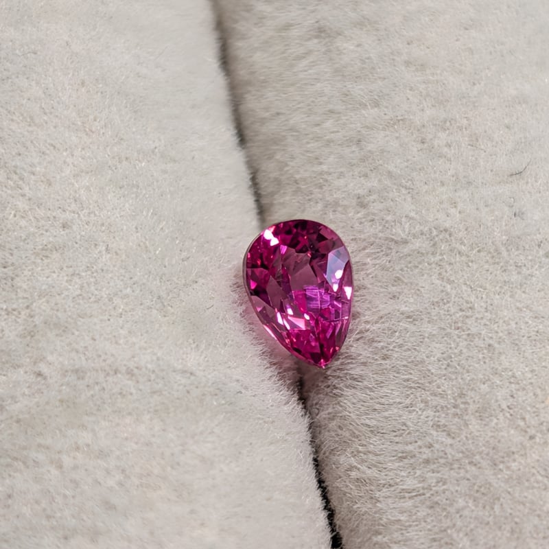 ピンクスピネル 0.52ct 5.28×3.70mm ペアシェイプ ルース | 鈴木屋byJO