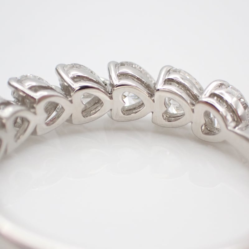 PT900ダイヤモンド 1.080ct ハートシェイプ7pcs ハーフエタニティ
