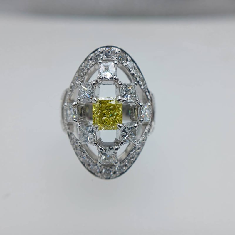 CGL鑑定書付】PTイエローダイヤモンド 1.00ct FANCY VIVID YELLOW