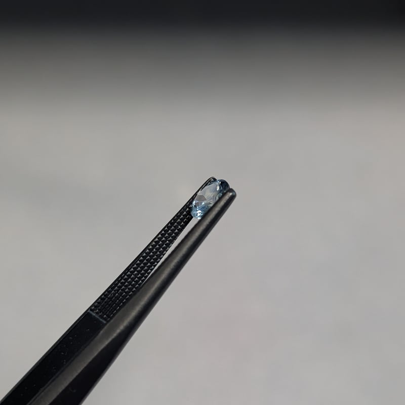 モンタナサファイア 0.52ct 4.98mm ラウンドカット ルース | 鈴木屋