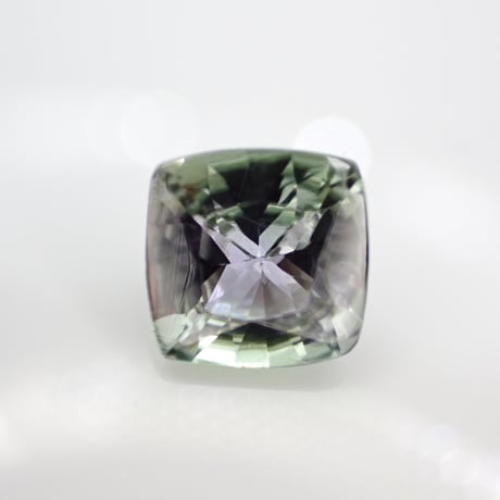 ゾイサイト 1.31ct 6.48×6.43mm クッション カット ルース