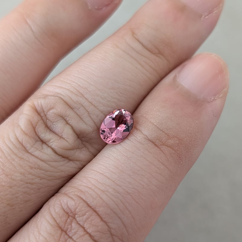 値下げ　高品質　ピンクレッド　アメジスト　BIGハート　オールカット　キラキラ ピンクトルマリン 0.95ct 7.81×5.89㎜ オーバルカット ルース | 鈴木屋
