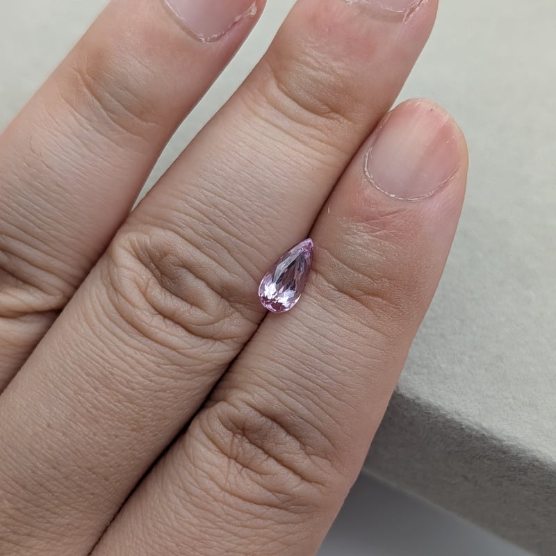 日独ソ】非加熱ピンクトパーズ (インペリアルトパーズ) 1.140ct 10.26