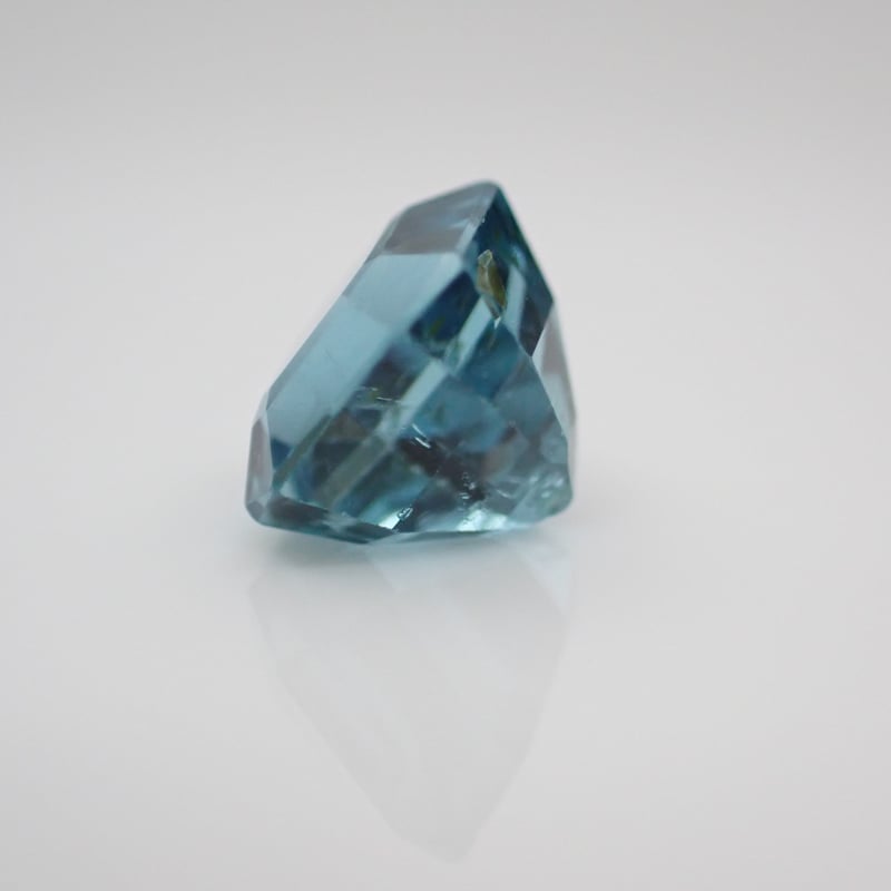 ブルートルマリン 0.86ct 5.24×5.05mm オクタゴンカットルース | 鈴木
