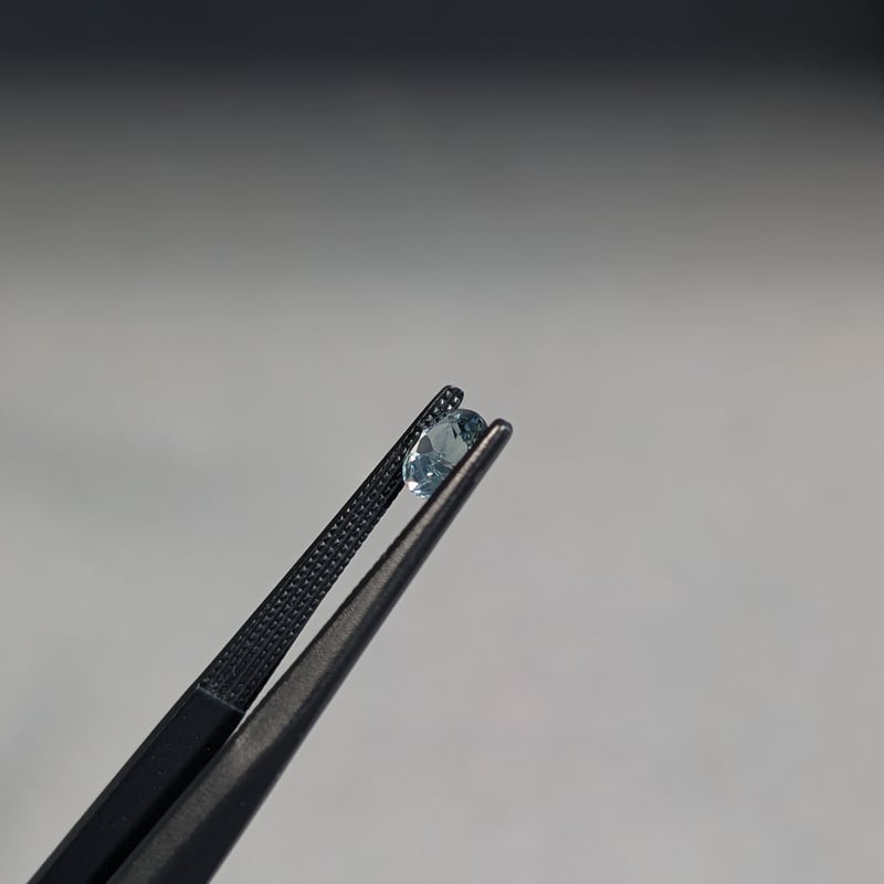 モンタナサファイア 0.59ct 4.92mm ラウンドカット ルース | 鈴木屋