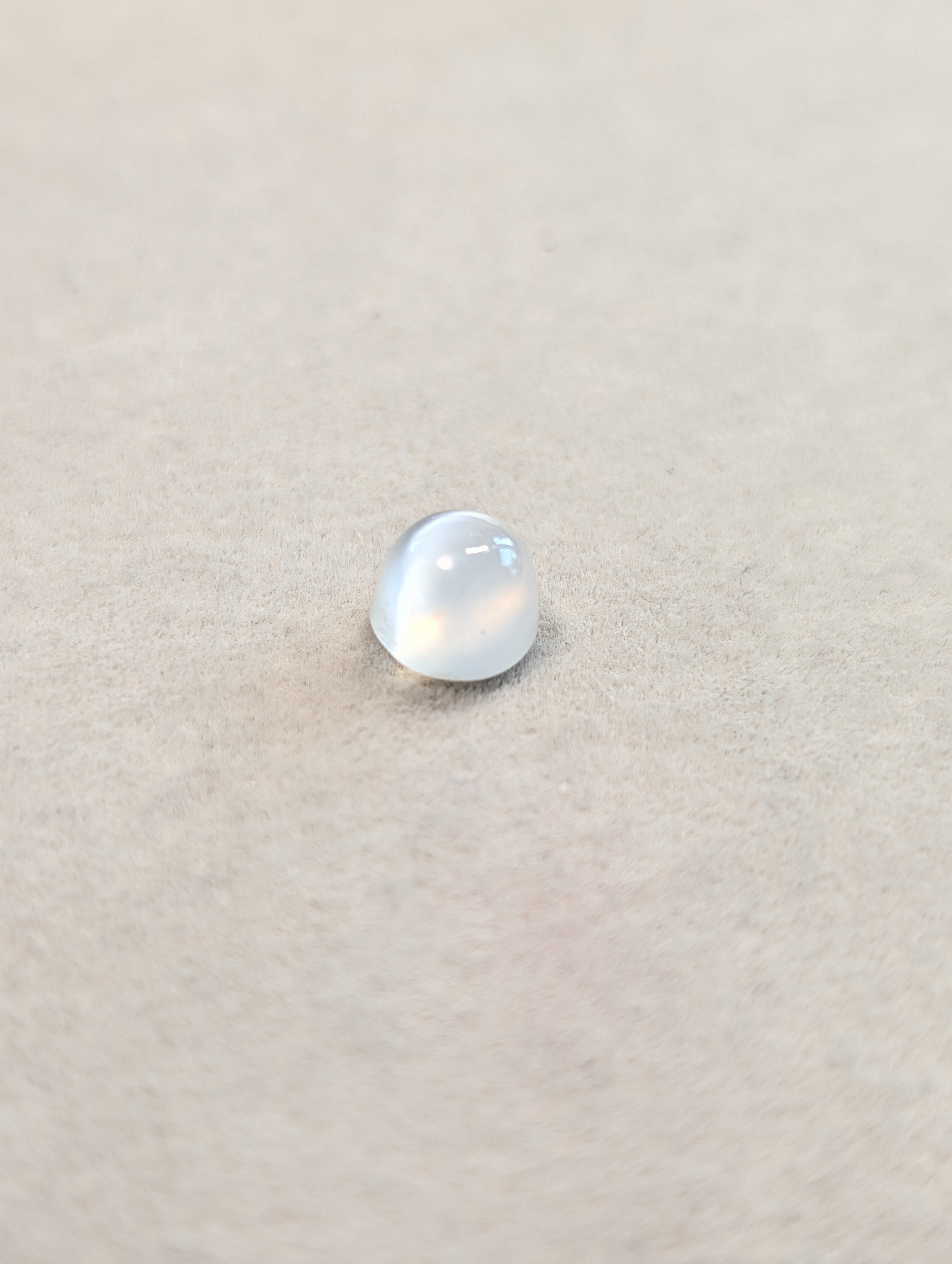 ムーンストーンキャッツアイ 2.35ct 7.35㎜ ハイドームラウンド