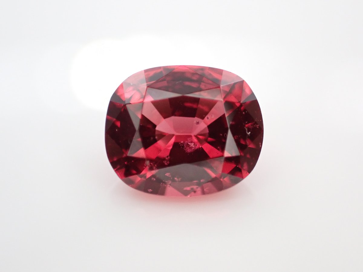 オレンジィレッドスピネル 0.75ct 6.03×5.04mm クッションカットルース