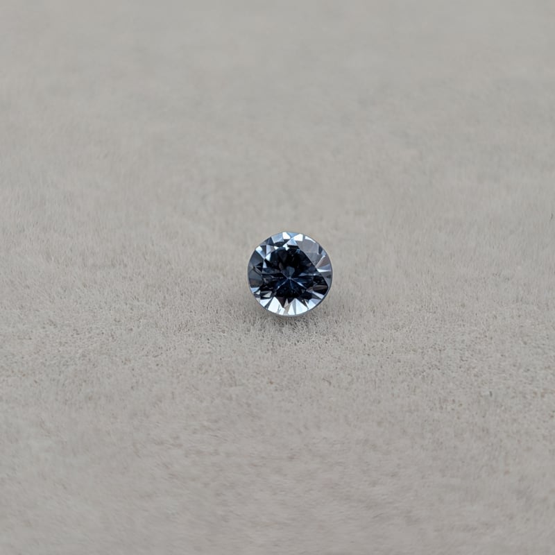 モンタナサファイア 0.15ct 3.2mm ラウンドカット ルース | 鈴木屋
