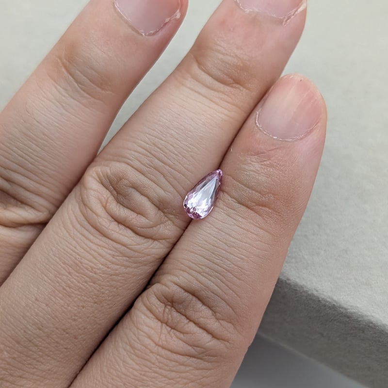 日独ソ】非加熱ピンクトパーズ (インペリアルトパーズ) 1.140ct 10.26
