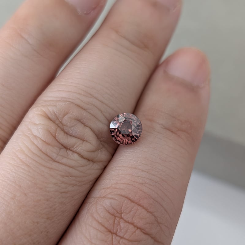 ピンクジルコン 2.25ct 6.56㎜ ラウンドカット ルース | 鈴木屋byJOA STORE