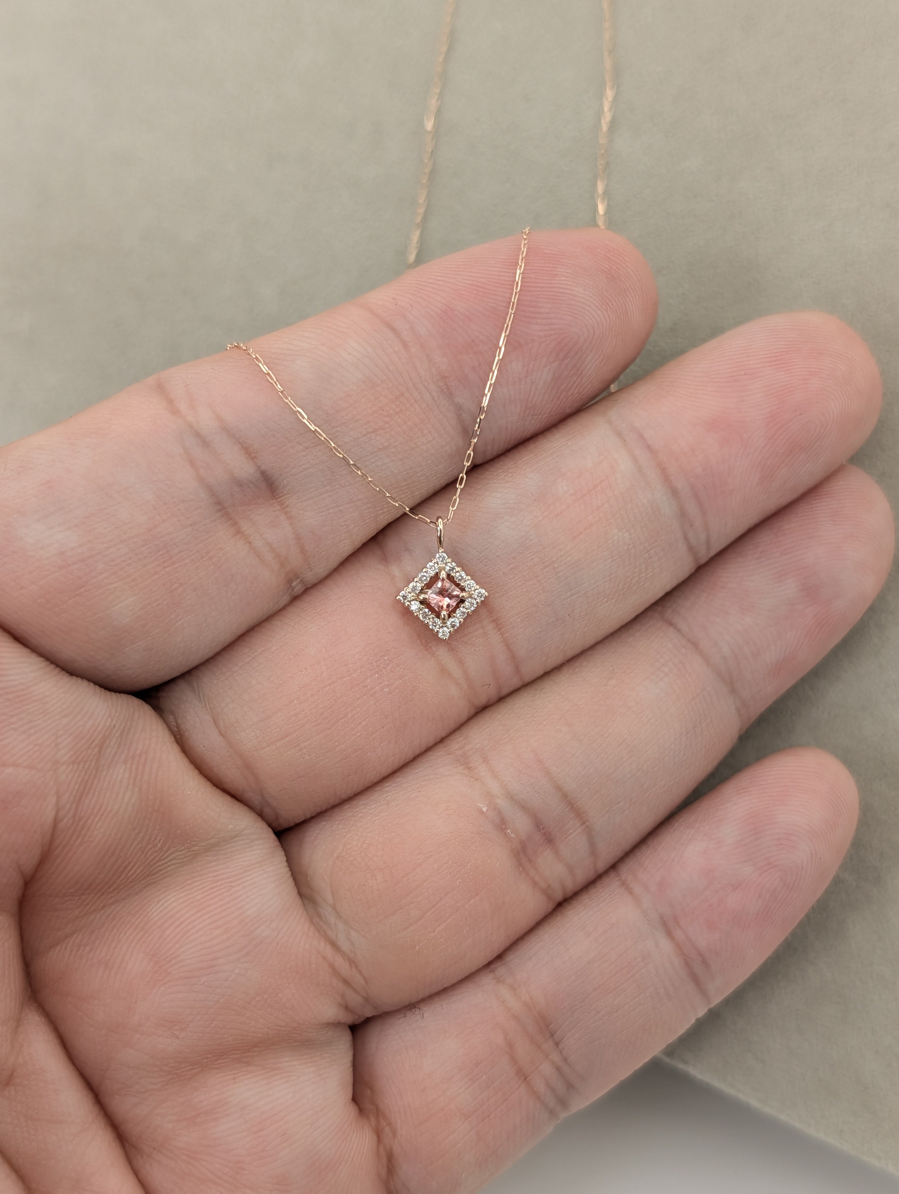 DPカード鑑別】K18PG パパラチアサファイア 0.08ct D0.05ct 40cm プ