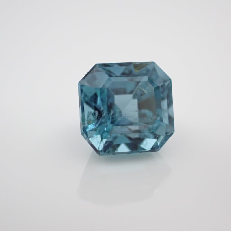 ブルートルマリン 0.86ct 5.24×5.05mm オクタゴンカットルース | 鈴木
