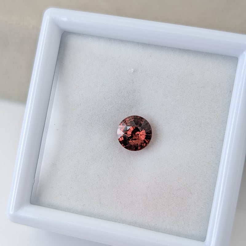 ピンクジルコン 1.64ct 6.37㎜ ラウンドカット ルース | 鈴木屋byJOA STORE