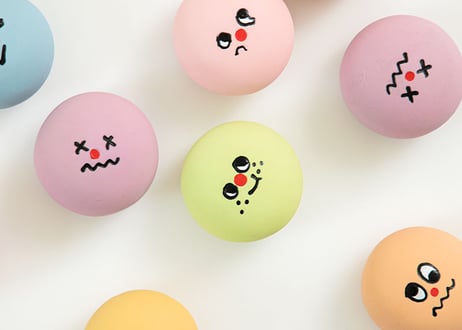 《BITE ME》フレンズラテックスおもちゃ