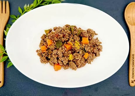 《鹿肉工房》お肉と野菜のキーマカレー風