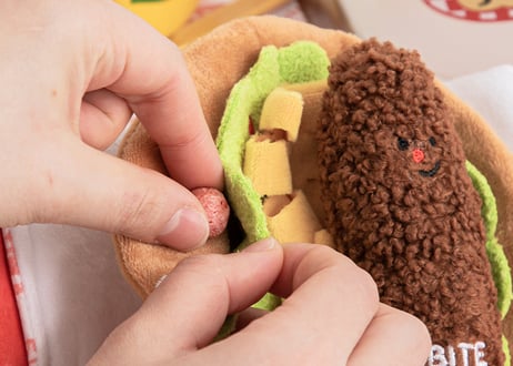 《BITE ME》ブリトーノーズワークおもちゃ