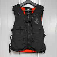 【新品同様品】VOLCOM ボルコム イグチベスト スノボード ウェア Mサイズ/ #10226