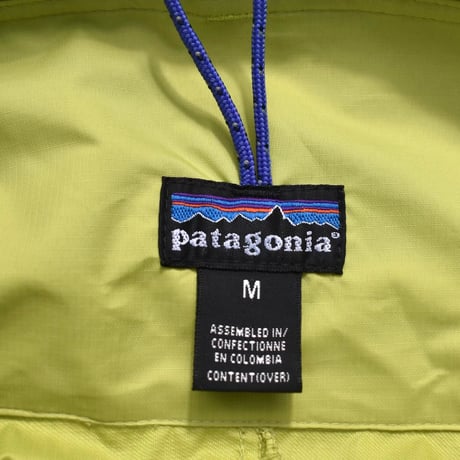 00's Patagonia Essenshell Pullover
