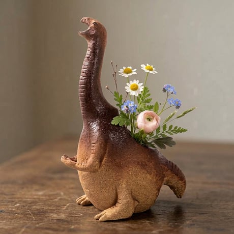 【恐竜図鑑 No.02】テリジノサウルスの花入れ（Therizinosaurus Dinosaur Ceramic Vase）｜陶芸家 はらかおり